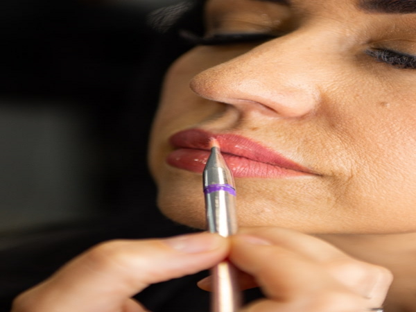 Фото 1 Візаж